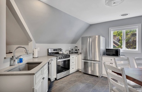 Saratoga Springs House | The Grand Mare Winners Circle | Luxury | Sleeps 27