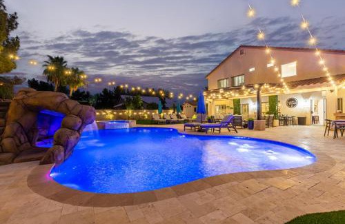 Gilbert House | The Grand Saguaro - Gilbert