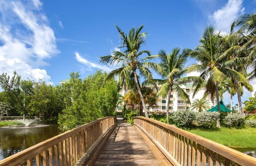 Key West Apartment | The Grand Turk by Brightwild Sunset View Pool