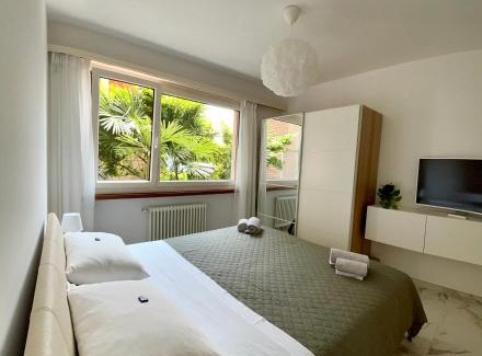 Lugano Apartment | The Grand Vista - Lake View & Parking