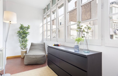 Dreta de l'Eixample Apartment | The Grande II Apartment, for Families only.