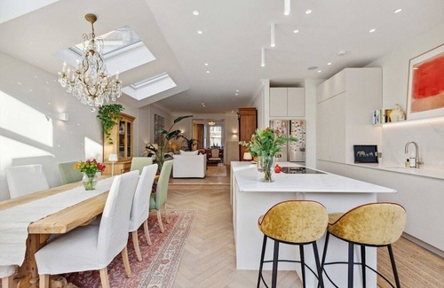 Brompton & Hans Town House | The Grandeur (TGR110)