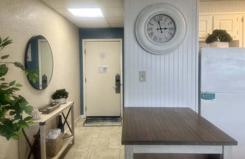 Panama City Beach Apartment | "The Great 108" Beach Front Cabana Level Condo.