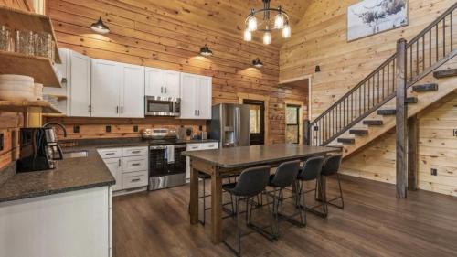 Tellico Plains House | The Great Escape - 2 Bedrooms, 2,5 Baths, Sleeps 12 home