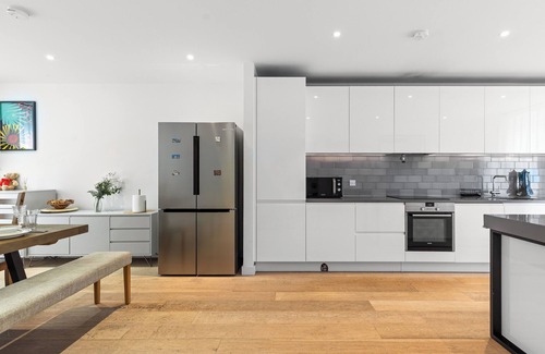 Docklands Apartment | The Great Escape - Luxury 3 Bed Apt