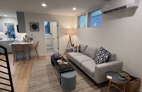 Crown Hill House | The Green Bee! - Ballard's Green Bungalow