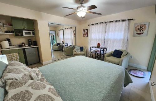 Golden Gate House | The Green Door Bungalow