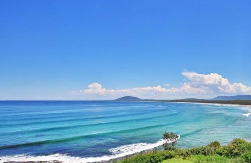 Gerroa House | The Green Dragon, Amazing Views, Ocean Front Reserve