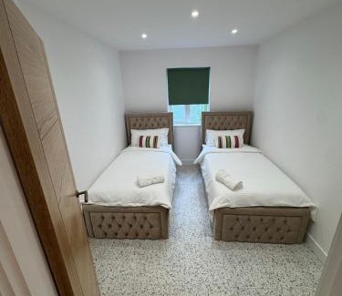 Caterham Apartment | The Green Dream