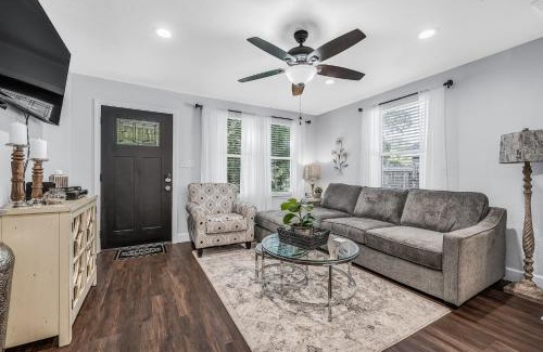 Brenham House | The Green Emerald
