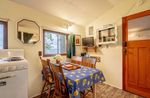 Leamington Cabin | The Green Jelly Bean · Lakefront Tiny Home Cabin on the Beach