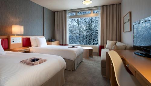 Niseko Hotel | The Green Leaf, Niseko Village