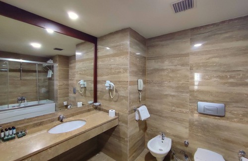 Ust Bostanci Hotel | The Green Park Bostancı