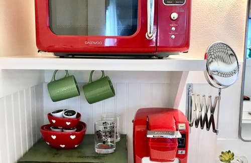 Oak Park Apartment | The Green Room
