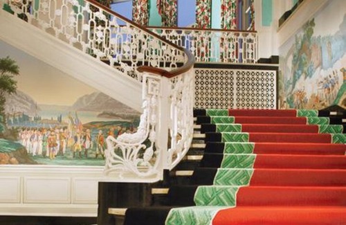 White Sulphur Springs Hotel | The Greenbrier