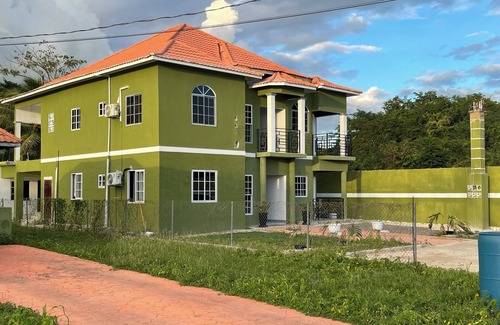Spanish Town Apartment | The Greener Side 1-Cozy and private