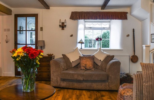 Nelson Cottage | The Greenwoods is a tranquil three bedroom holiday home.