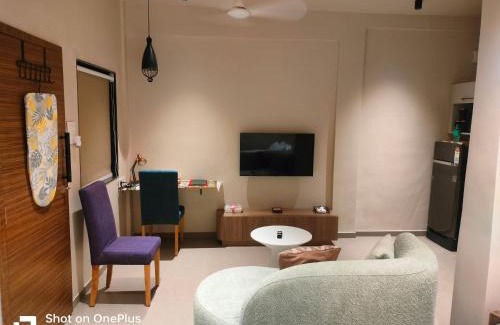 Meera Nagar Apartment | The Grey Horse