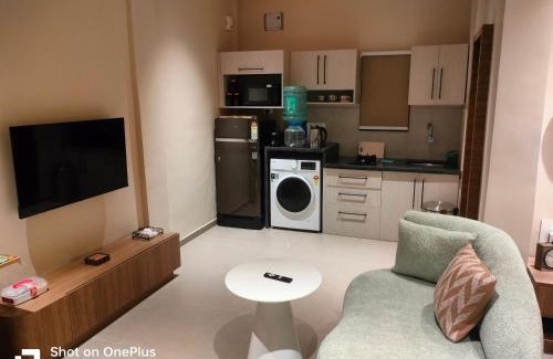 Meera Nagar Apartment | The Grey Horse