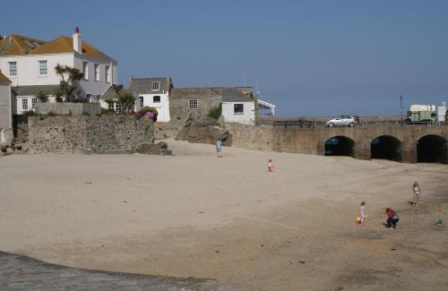 St Ives House | The Grey Mullet Guest House