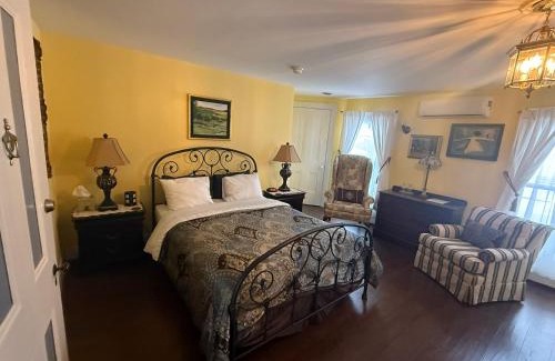 Waterloo Bed & Breakfast | The Gridley Inn B&B
