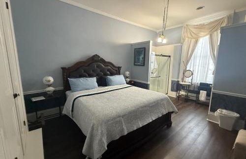 Waterloo Bed & Breakfast | The Gridley Inn B&B