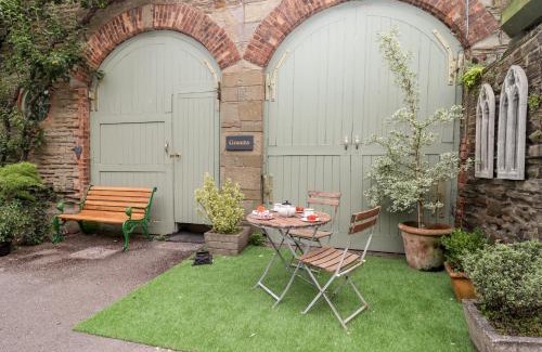 Lydney Apartment | The Grooms
