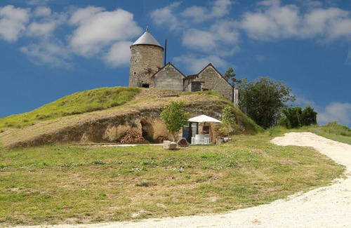 Noyers-sur-Cher House | The Grotto of the Mill.