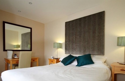 Ludwell House | The Grove Arms