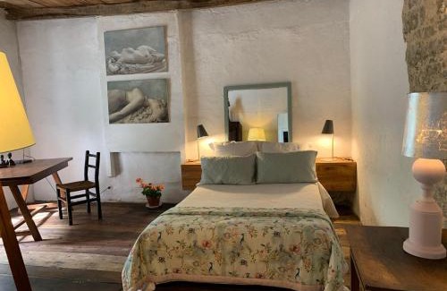 Foissac House | The Guardians Cottage, Chateau Mas de Pradie