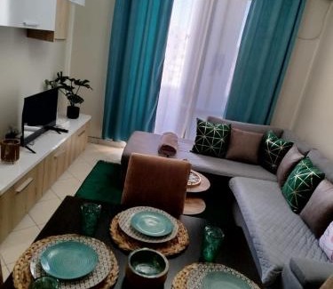 Mbrostar-Urë Apartment | The Guest Apartment 2025