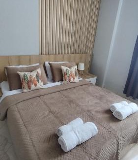 Mbrostar-Urë Apartment | The Guest Apartment 2025