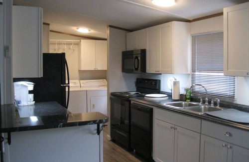 Lexington House | The Guest House at Woody Farms - Longer Stays, Professionals & Little League