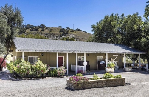 Santa Barbara County Cottage | The Guest House in the Santa Ynez Valley