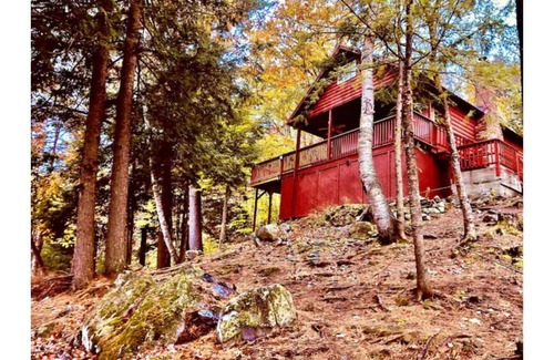 Dryden Cabin | The Guest Lodge at Santa Claus Lake