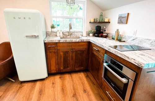 Reno Other | The Guesthouse – Pool, Hot Tub & Near Casinos