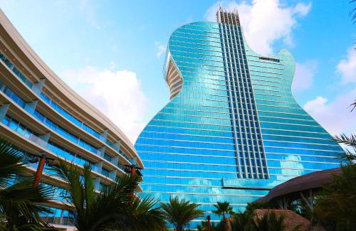 Hollywood Hotel | The Guitar Hotel at Seminole Hard Rock Hotel & Casino