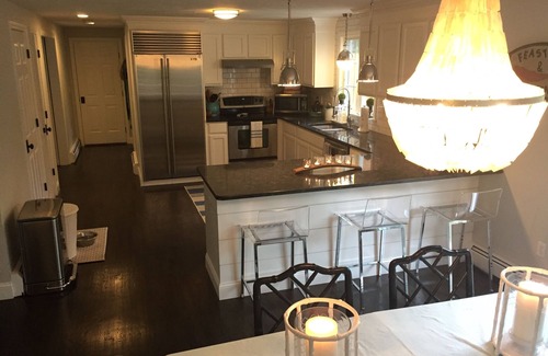 Osterville House | "The Half Shell" Cottage in Osterville Village