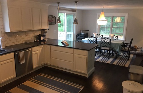 Osterville House | "The Half Shell" Cottage in Osterville Village