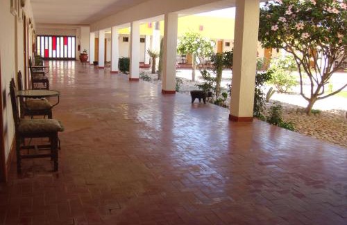 Guerrero Negro Hotel | The Halfway Inn