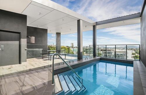 Hamilton Apartment | The Hamilton