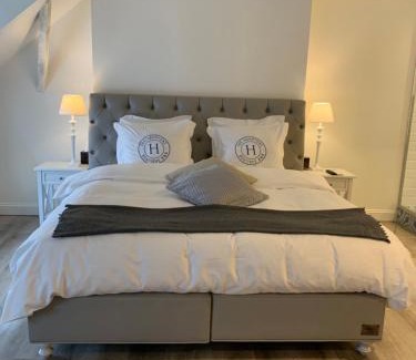 Stationsbuurt Noord Bed & Breakfast | The Hamptons Boutique Hotel
