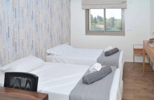 Jerusalem City Centre Apartment | The Haneviim Court - Isrentals