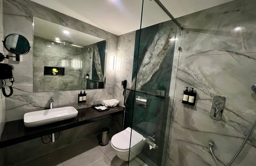 Hubli Hotel | The Hans Hotel - Hubli