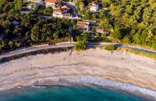 Lygia Apartment | THE HAPPINESS OF VANGELIS