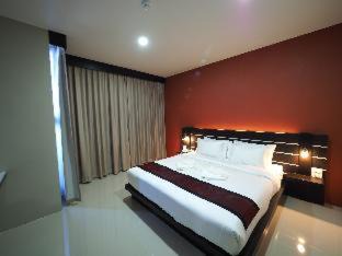 Talat Hotel | The Harbour Front Hotel