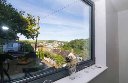 Dartmouth Apartment | The Harbour Heights