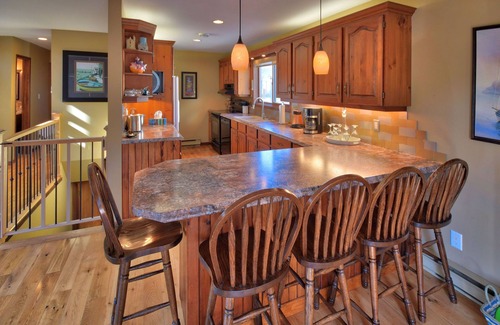 Grand Bend Cottage | The Harbourview Cottage- Spend Some Time In Grand Bend!