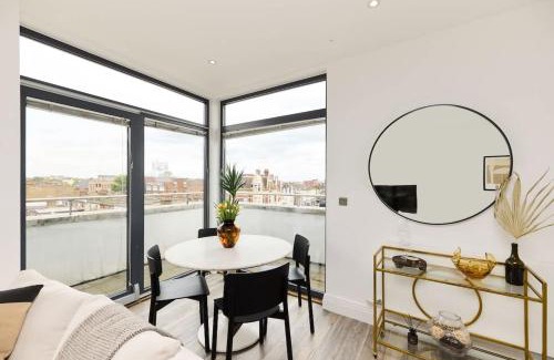 Harlesden Apartment | The Harlesden Wonder - Captivating 3BDR Flat