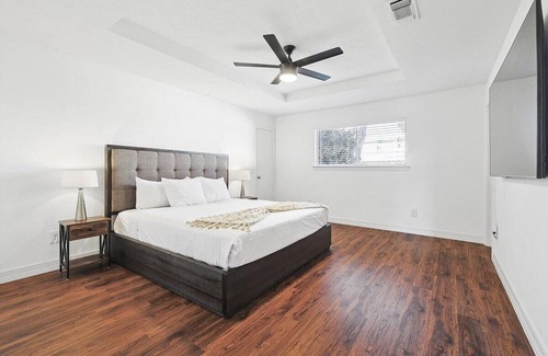 Allen House | The Harmony House close to Plano and Allen Outlet Mall